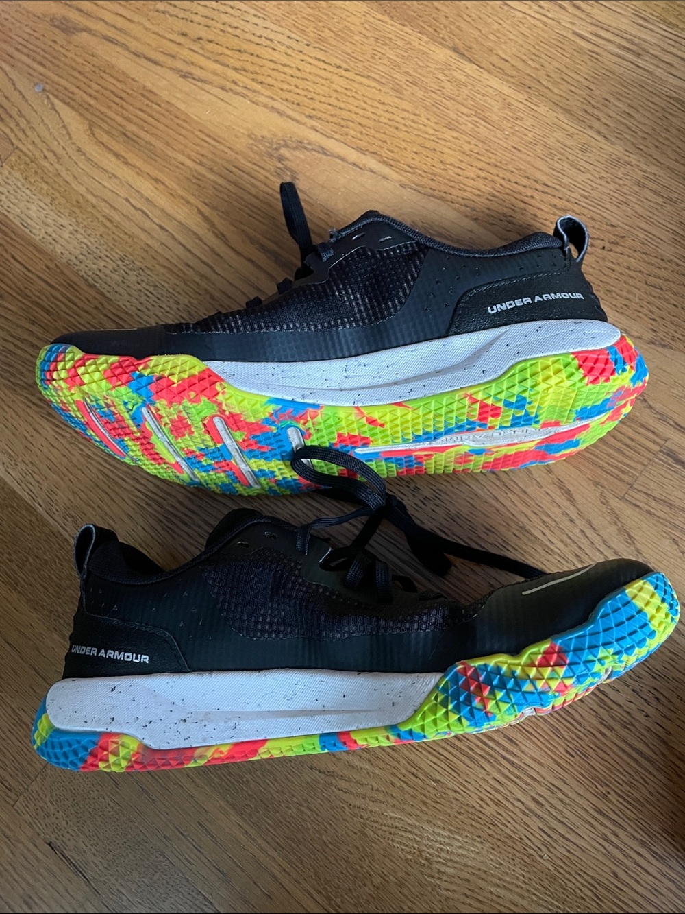 Under Armour Black Running Sneakers 6.5 Level X series Neon Multicolor boys men
